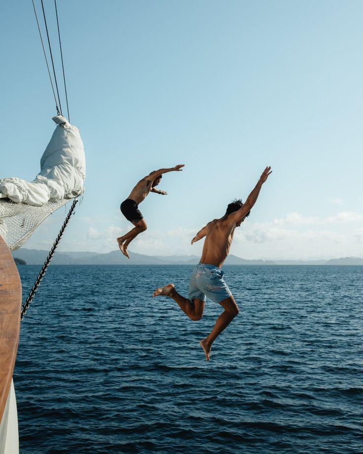 Swimming and snorkelling stops